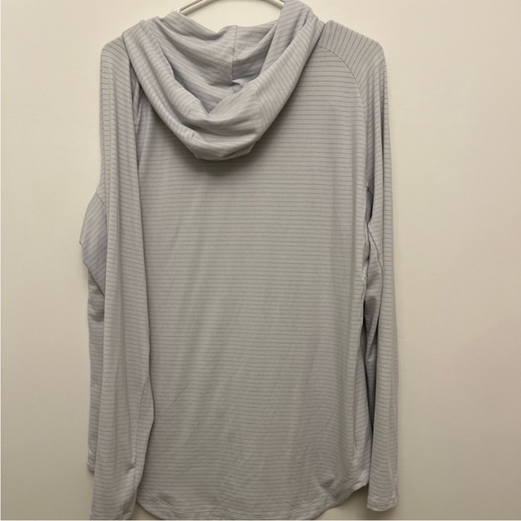 Lululemon pullover - Picture 3 of 3